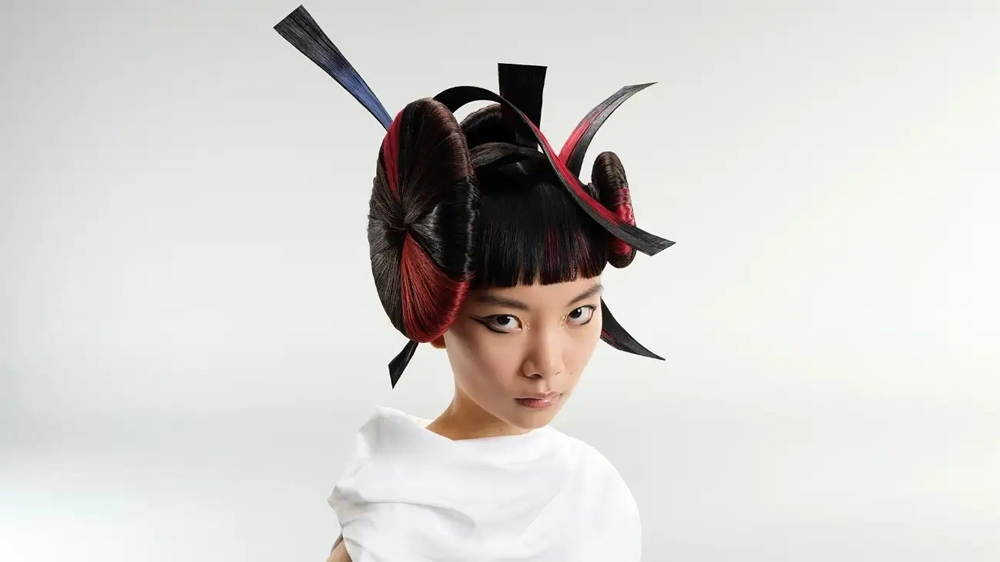 和心をテーマに、iNOAカラーで仕上げた受賞ヘアスタイル作品